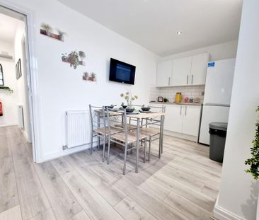 1 bedroom semi-detached house to rent - Photo 3