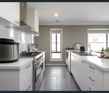 Beauty In Glenhaven - Photo 5