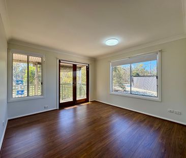 OPEN & FRESH LIVING! - Photo 1