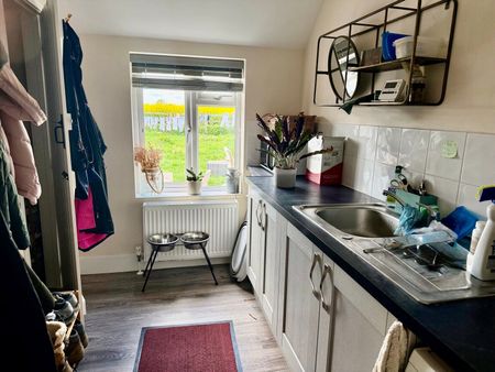 2 bedroom semi detached house to rent - Photo 4