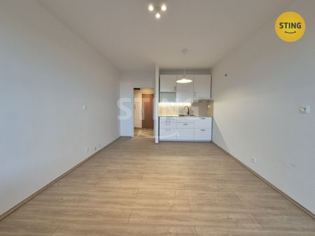 Pronájem bytu 1+kk a garsoniéry 28 m² - Photo 2