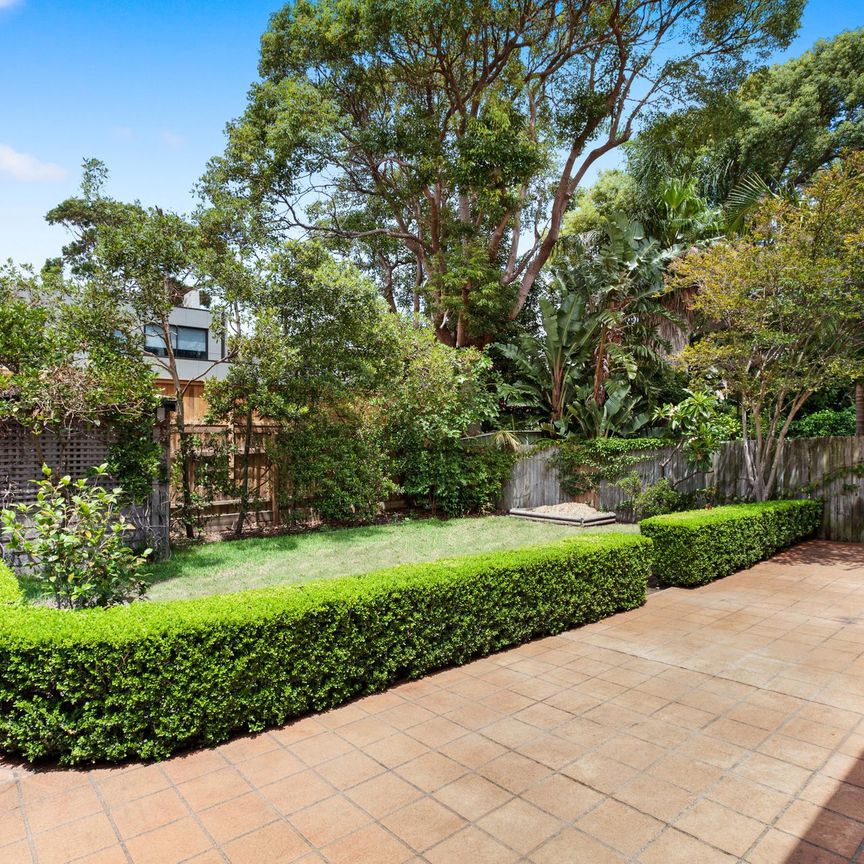 Beautiful House in Backstreets of North Bondi - Photo 1