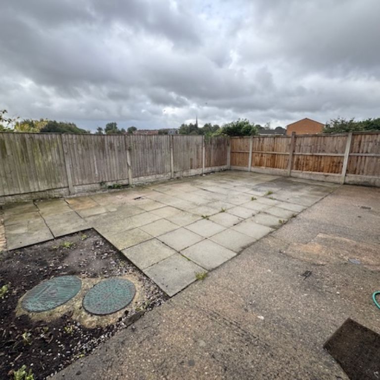 2 Bedroom Town House - Photo 1