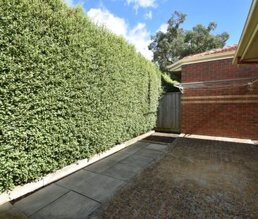 3/8 Devenish Avenue, Montrose - Photo 2