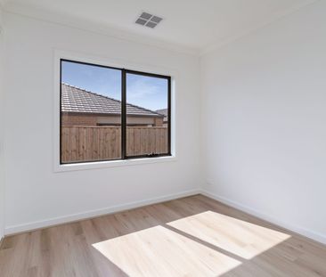 Modern 4-Bedroom Home for Lease in Donnybrook - Photo 1