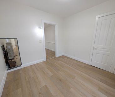 NEWLEY UPDATED 1 BEDROOM APARTMENT IN WELLAND!! - Photo 3