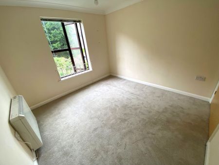 2 bed flat to rent in Woodland Vale Road, The Sycamores Woodland Vale Road, TN37 - Photo 2