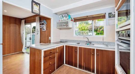 8 Arde Place , Massey, Auckland - Photo 3