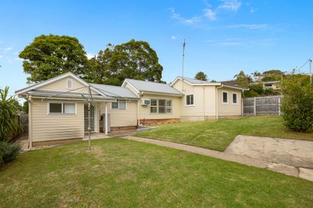Charming Recently Updated Mona Vale Cottage - Photo 4