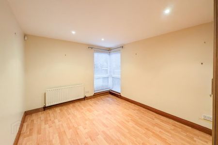 1 Silverwood Court, Lurgan, BT66 6RP - Photo 3