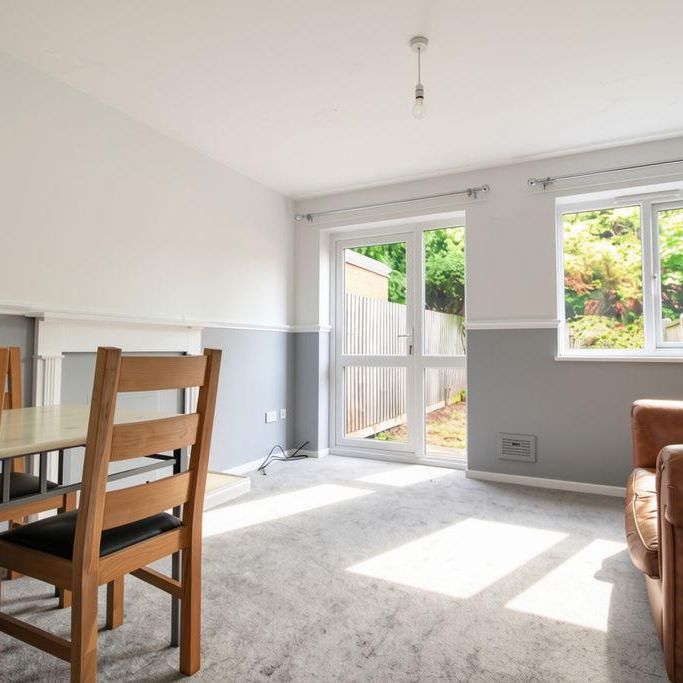 2 bedroom terraced house to rent - Photo 1