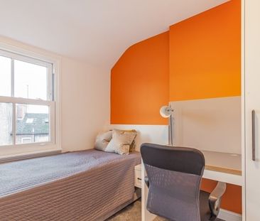 Cowley Road, Oxford - Photo 3