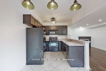 For Lease - 56 Long Point Drive, Richmond Hill, Ontario - Photo 3