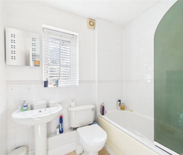 1 bedroom in Maidenhead Road, Maidenhead - Photo 4