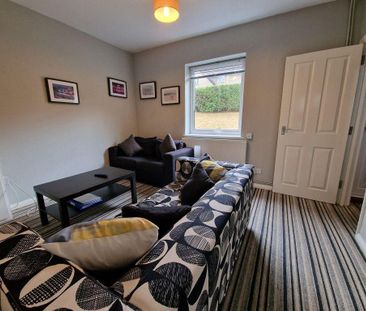 5 bedroom semi-detached house to rent - Photo 3