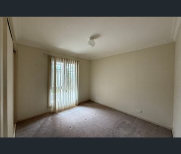 3/16 Emmett Street, Golden Square, Vic 3555 - Photo 5