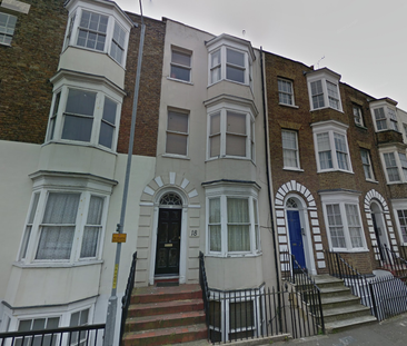 1 bedroom flat to rent - Photo 6