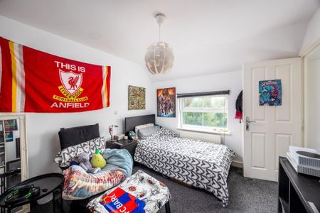 6 bedroom semi-detached house to rent - Photo 4