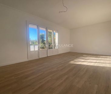 Location Appartement 3 pièces 77m² LA CIOTAT 13600 - Photo 3