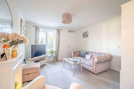 Penn Road, Datchet, Berkshire, SL3 - Photo 2