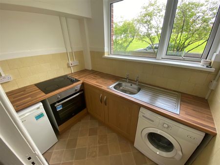 8 Thornleigh Park, - Photo 5