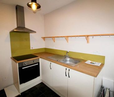1 bedroom flat to rent - Photo 1