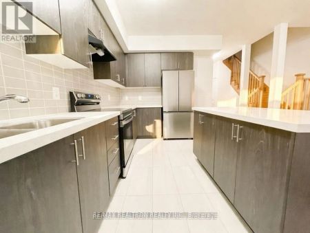 44 WESTWOOD AVENUE - Photo 3