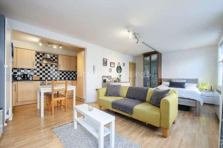 Trent Road, London, SW2 - Photo 2