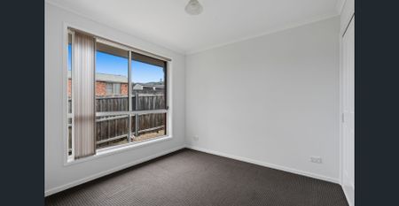 Private, Spacious & Perfectly Positioned. - Photo 5