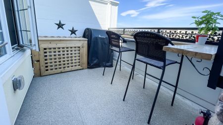 Exquisite Furnished 1 Bed + Den Condo With Stunning Views. - Photo 4