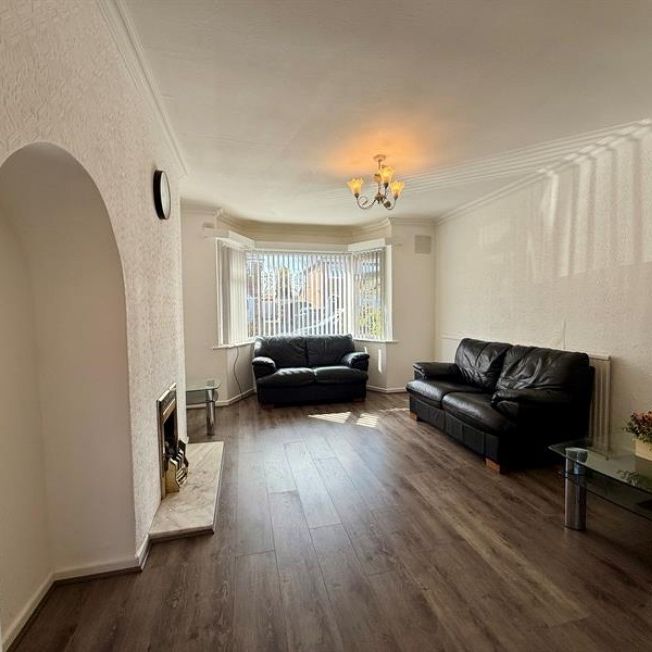 3 Bedroom Semi Detached To Let - Photo 1