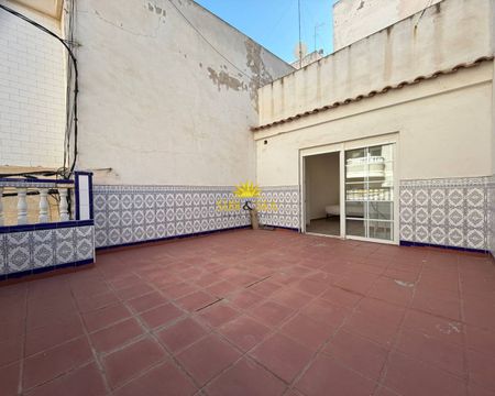 GROUND FLOOR APARTMENT WITH ONE BEDROOM – TORREVIEJA - Photo 5