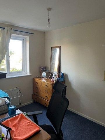 2 bedroom semi-detached house to rent - Photo 4