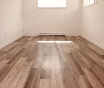 102 Boul. des Hauteurs, Saint-Jérôme, QC J7Y - Photo 2