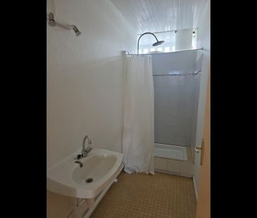 Location Appartement 4 pièces 55m² - Photo 3
