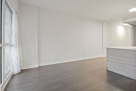 For Lease - 210 Simcoe Street Unit# 708, Toronto, Ontario - Photo 3