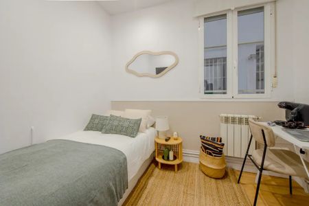 Calle de Bretón de los Herreros, Madrid, Community of Madrid 28003 - Photo 4