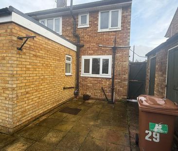 2 bedroom semi-detached house to rent - Photo 5