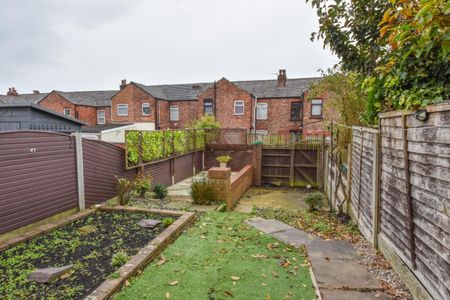 2 bed House - Terraced for Rent - Photo 5