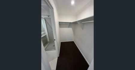 Near New 4 Bedroom Home - Photo 3