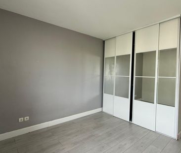 Location Appartement 4 pièces 81m² - Photo 6
