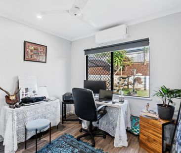 MODERN HOME IN GORDONVALE WITH MOUNTAIN BACKDROP - Photo 3