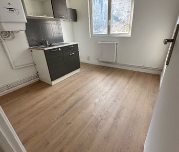 Location Appartement CANTELEU - Photo 5