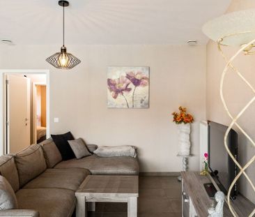 Appartement te huur in Koningshooikt voor € 945 met 2 slaapkamers - Photo 2