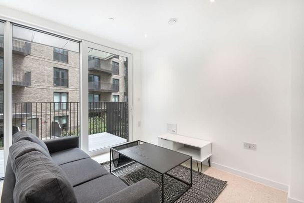Georgette Apartments, Cendal Crescent, E1 - Photo 1