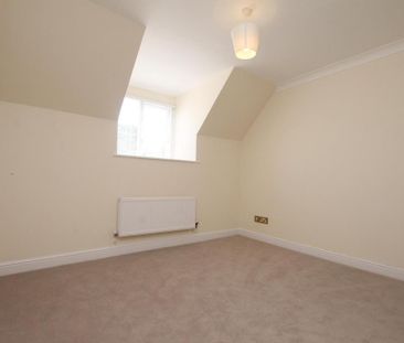 4 bedroom townhouse to rent - Photo 6