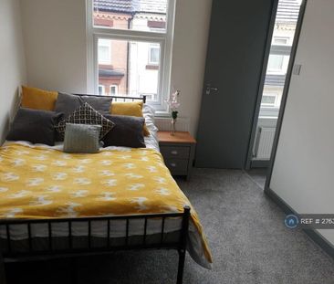 1 bedroom in a house share to rent - Photo 3