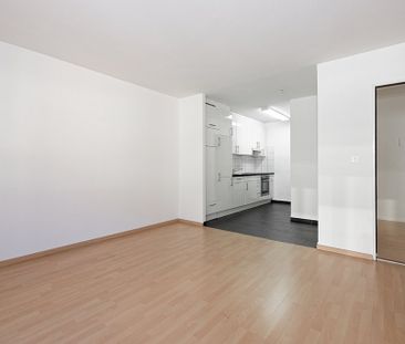 Rent a 3 rooms apartment in Basel - Photo 1