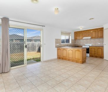 2/4 Millewa Way, Wyndham Vale VIC, Belconnen - Photo 2