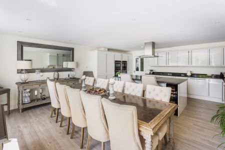 Woking Road, Guildford, Surrey, GU4 - Photo 4